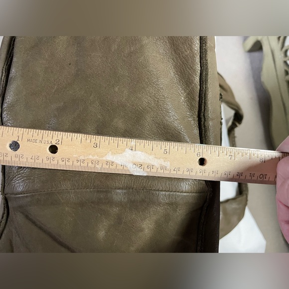 NWT ERRELLEVENTIDU HANDBAG. Made in Italy. Soft Leather. - Picture 11 of 12